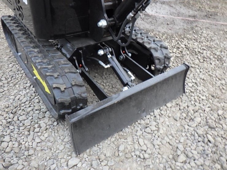 2025-vicsec-13-hydraulic-excavator-image-10