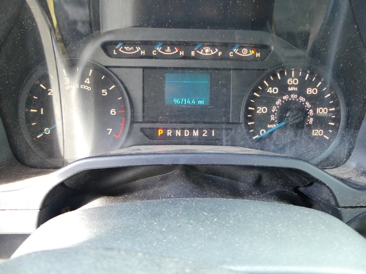 2015-ford-f150-xl-image-12