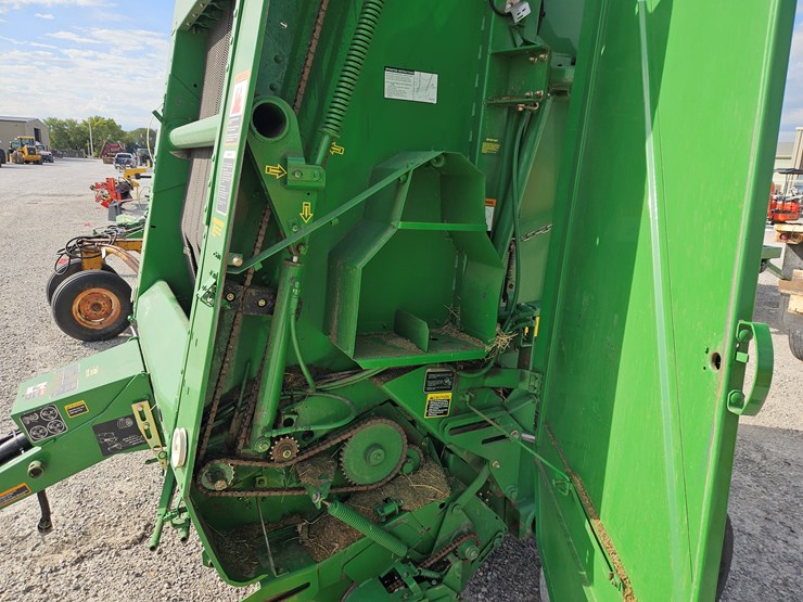 2003-john-deere-567-image-12