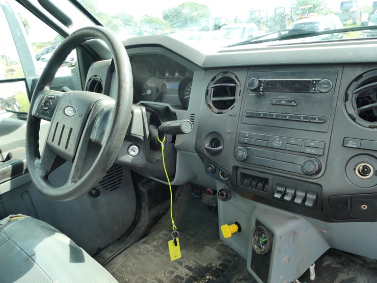 2017-ford-f750-image-11