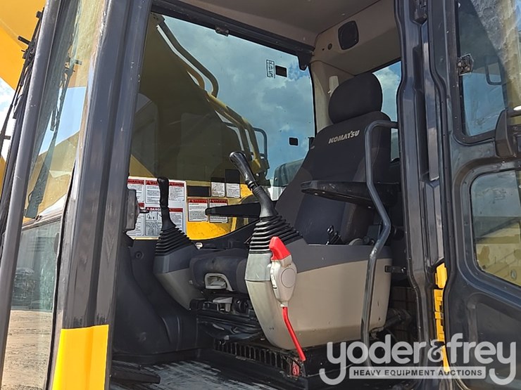 2022-komatsu-pc490-lc-11-image-58