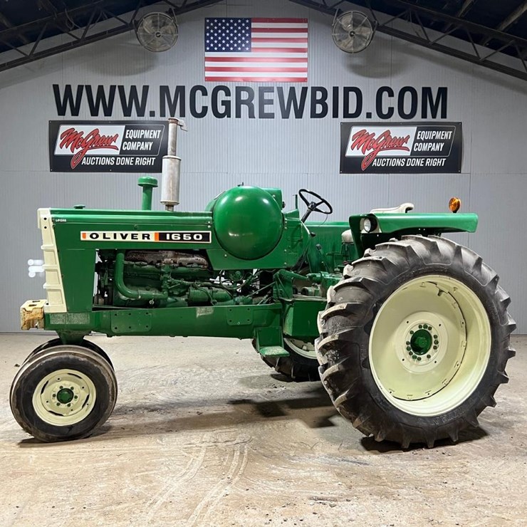 1966 OLIVER 1650