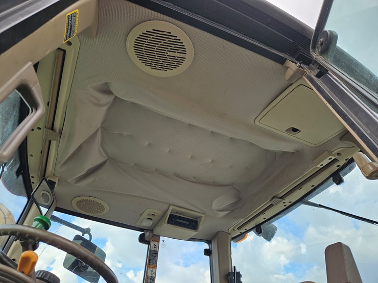 2014-john-deere-6150m-image-8