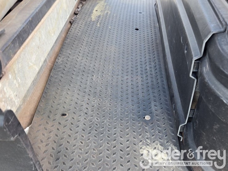 2018-club-car-carryall-1700-image-28