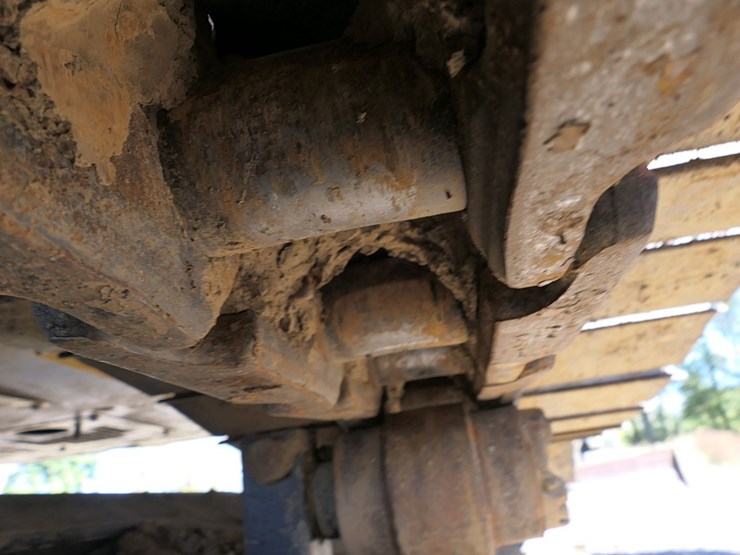 caterpillar-317-image-16