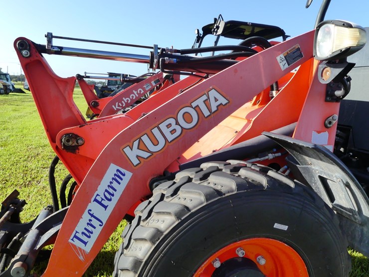 2020-kubota-r530-image-7