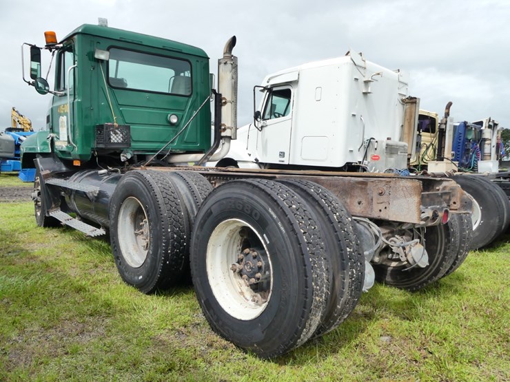 2000-mack-ch613-image-4