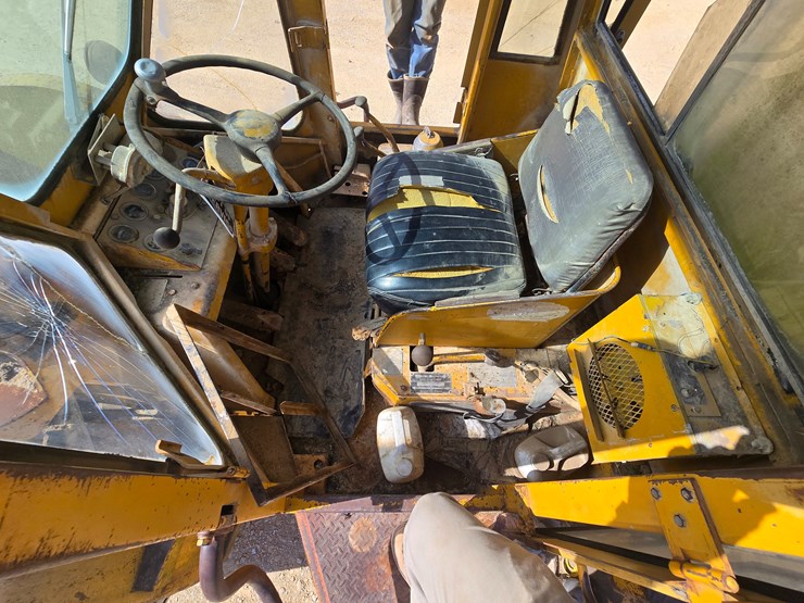 caterpillar-966b-image-83