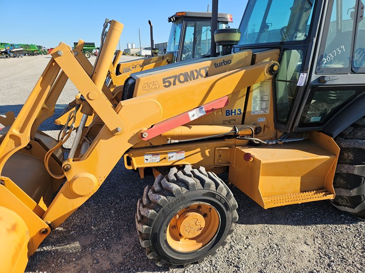 2007-case-570m-xt-image-6