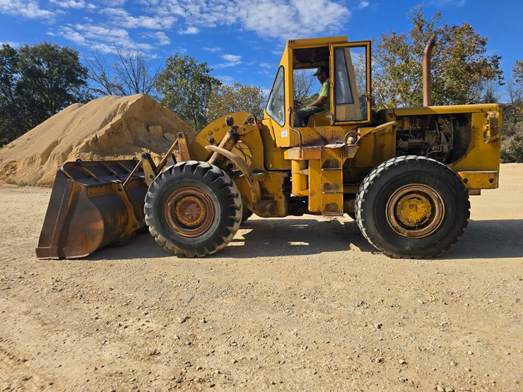 caterpillar-966b-image-9