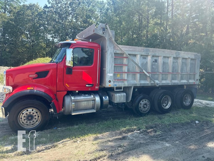 2017-peterbilt-567-image-3