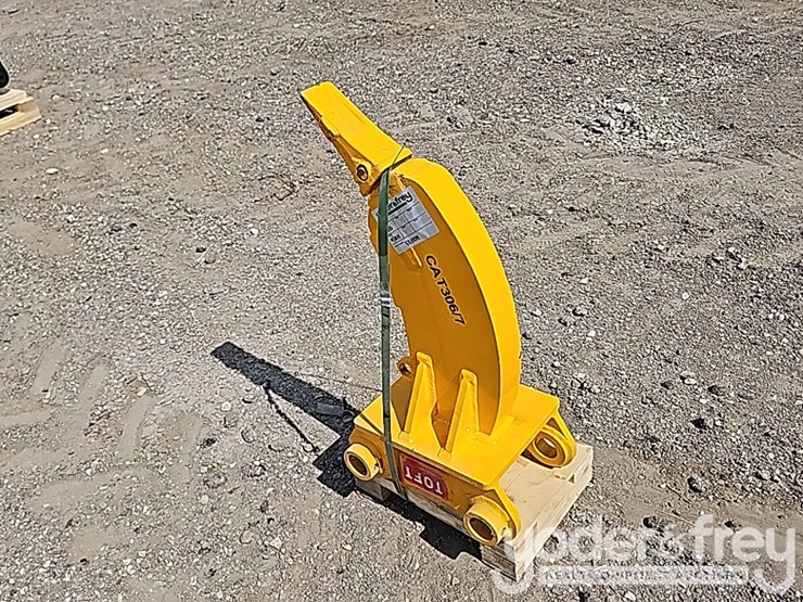 2025-caterpillar-305-image-3