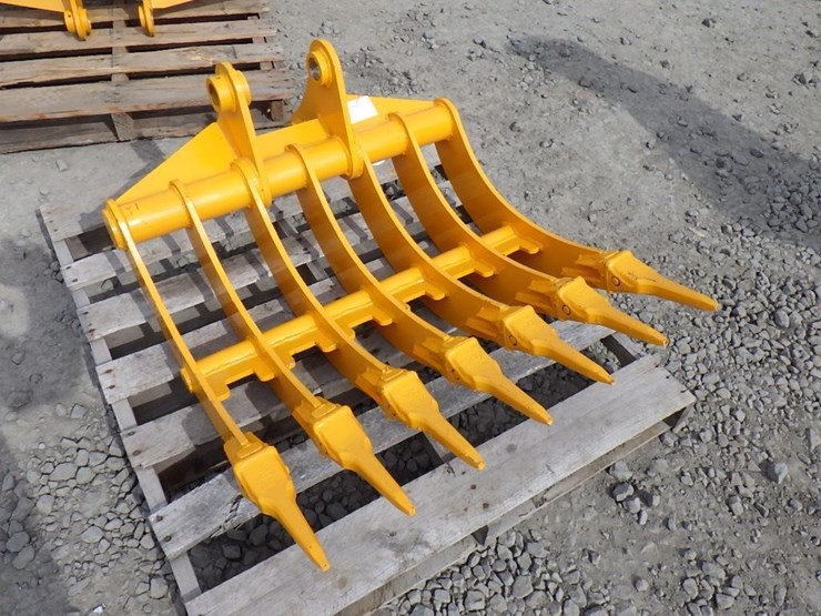 caterpillar-305-image-4