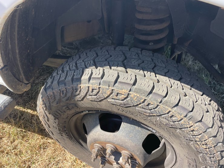 2017-dodge-3500-image-13