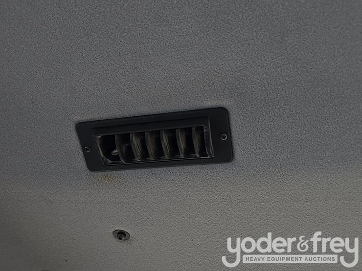 2022-komatsu-d71pxi-24-image-64