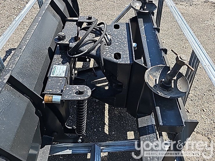 unused-jct-84"-snow/-dozer-blade-to-suit-skidsteer-image-9