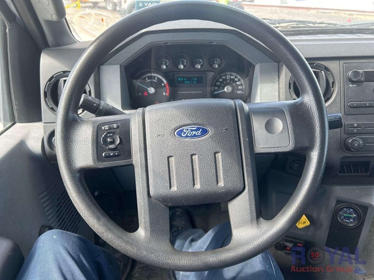 2017-ford-f650-image-13