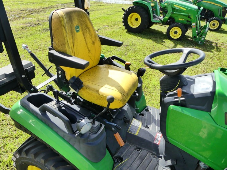 john-deere-1025r-image-10