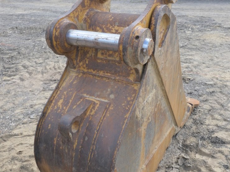caterpillar-320d-image-4