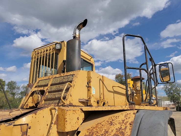 1994-caterpillar-d400d-image-25