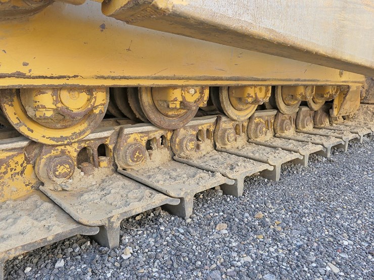 caterpillar-d7r-image-25