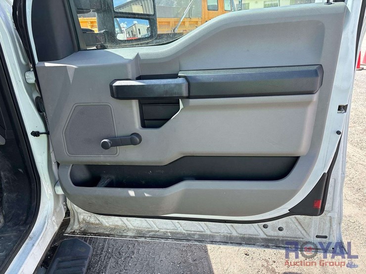 2017-ford-f250-image-21