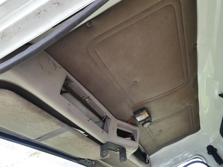 2000-international-4700-image-17
