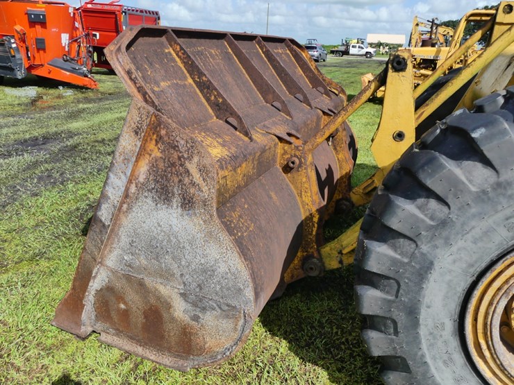 caterpillar-966-image-8