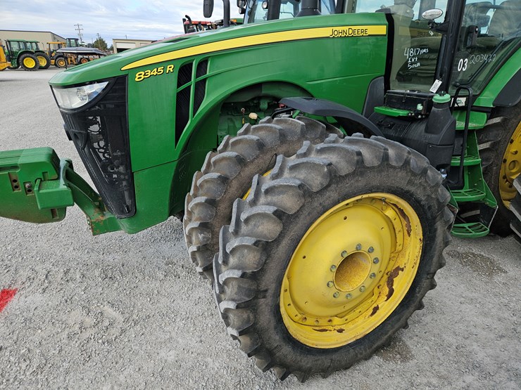 2014-john-deere-8345r-image-4