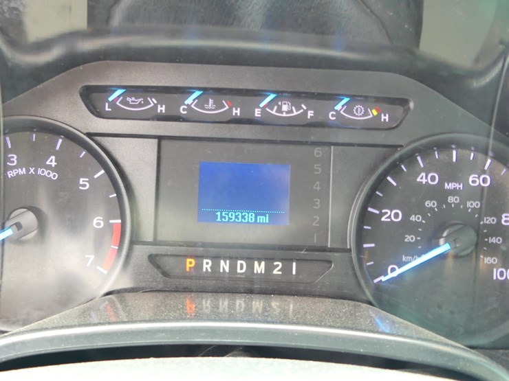 2019-ford-f350-xl-image-14
