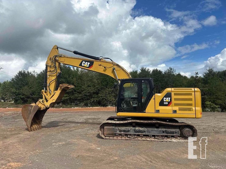 2019-caterpillar-320-image-33