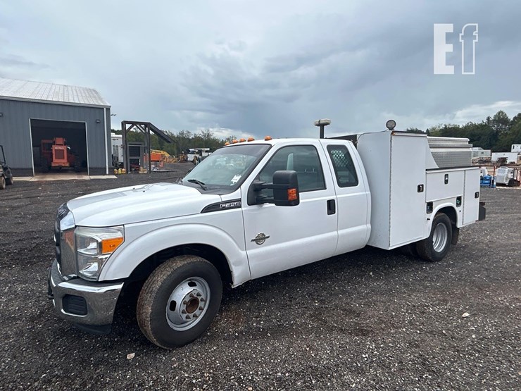 2015-ford-f350-sd-image-1