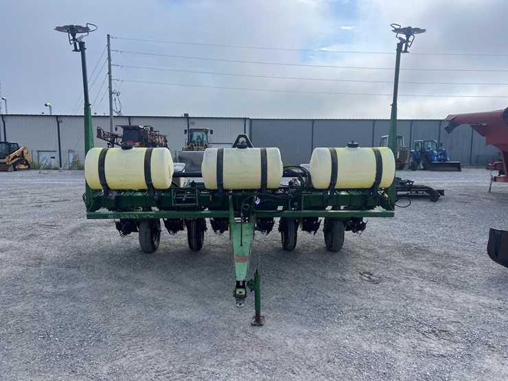 john-deere-7200-image-2