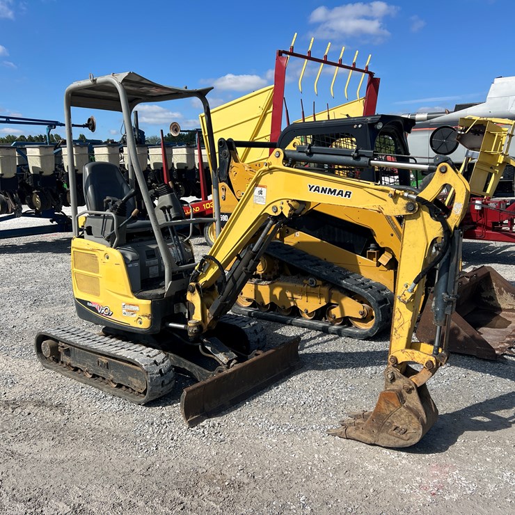 YANMAR VIO17