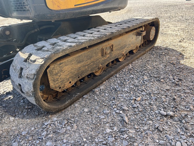 yanmar-vio17-image-14