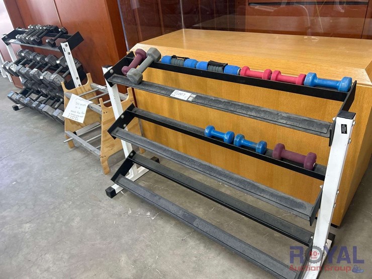 weight-racks-with-weights-image-2