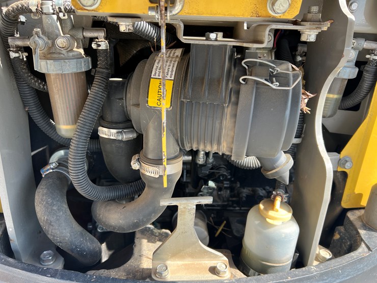 yanmar-vio17-image-5