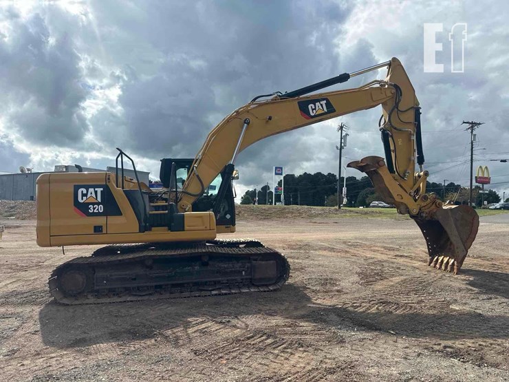 2019-caterpillar-320-image-41