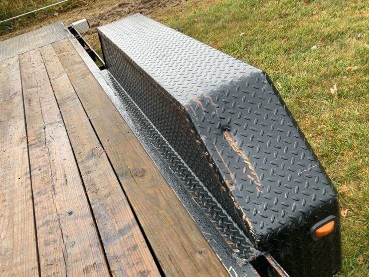 #151-•-2018-cornpro-tilt-deck-trailer-image-11