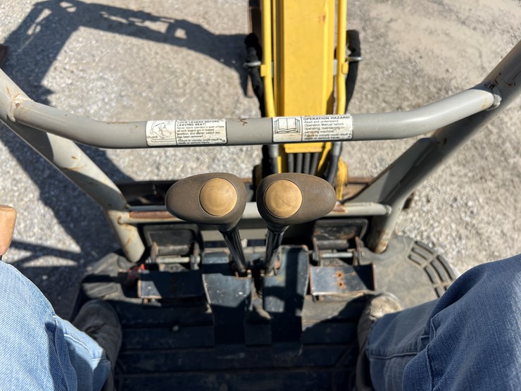 yanmar-vio17-image-13