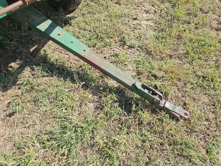 badger-tandem-axle-silage-wagon-image-33