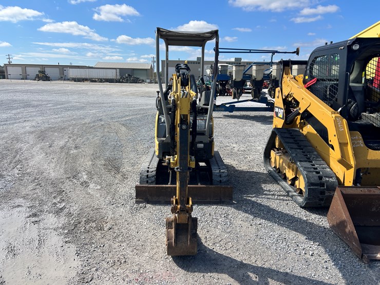 yanmar-vio17-image-2