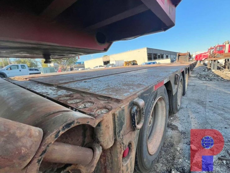 2013-60-ton-3-axle-oilfield-lowboy-trailer-image-2