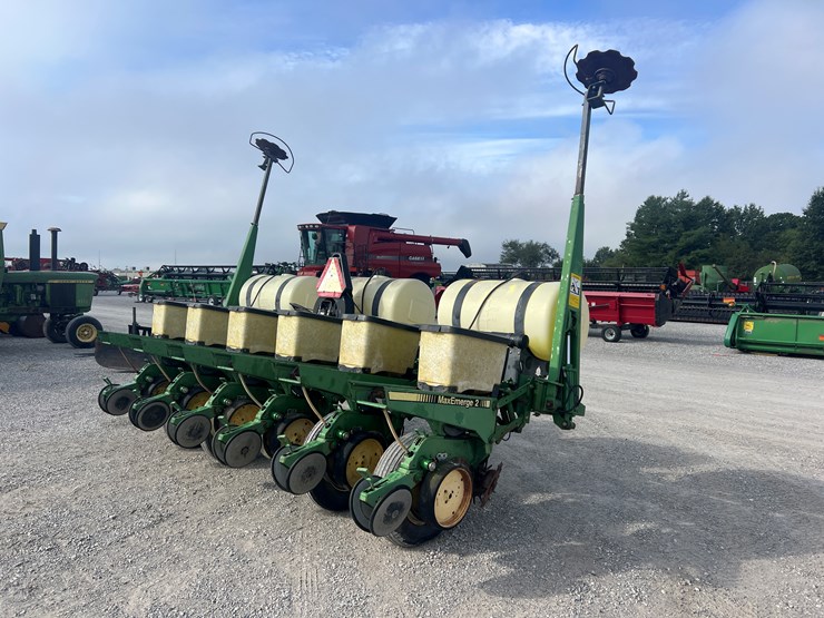 john-deere-7200-image-7