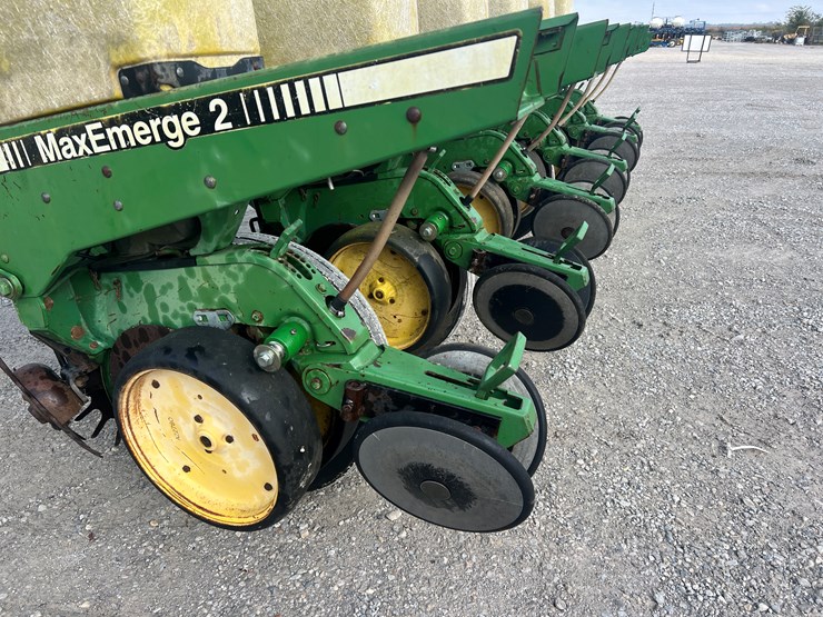 john-deere-7200-image-5