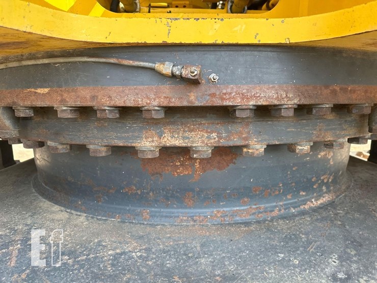 2020-komatsu-pc360-lc-11-image-15