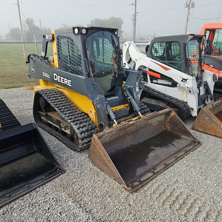 2018 DEERE 325G