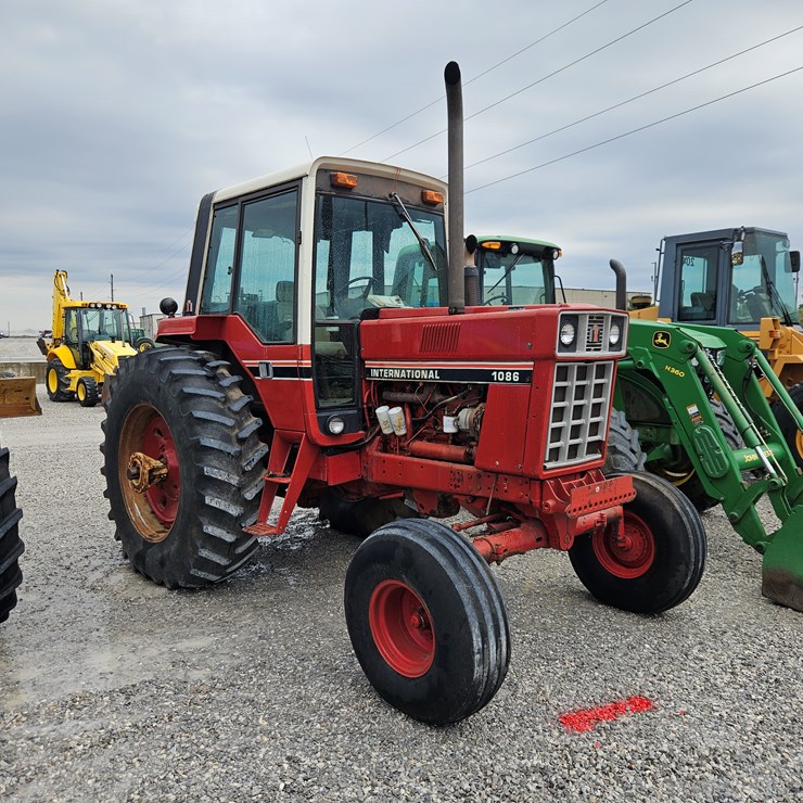 INTERNATIONAL 1086