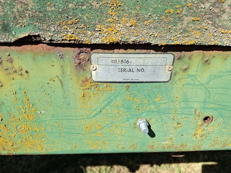 badger-tandem-axle-silage-wagon-image-46
