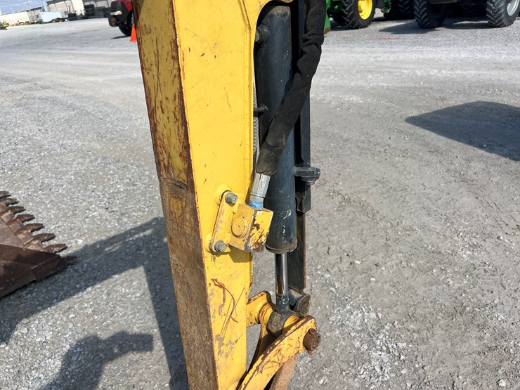 yanmar-vio17-image-18